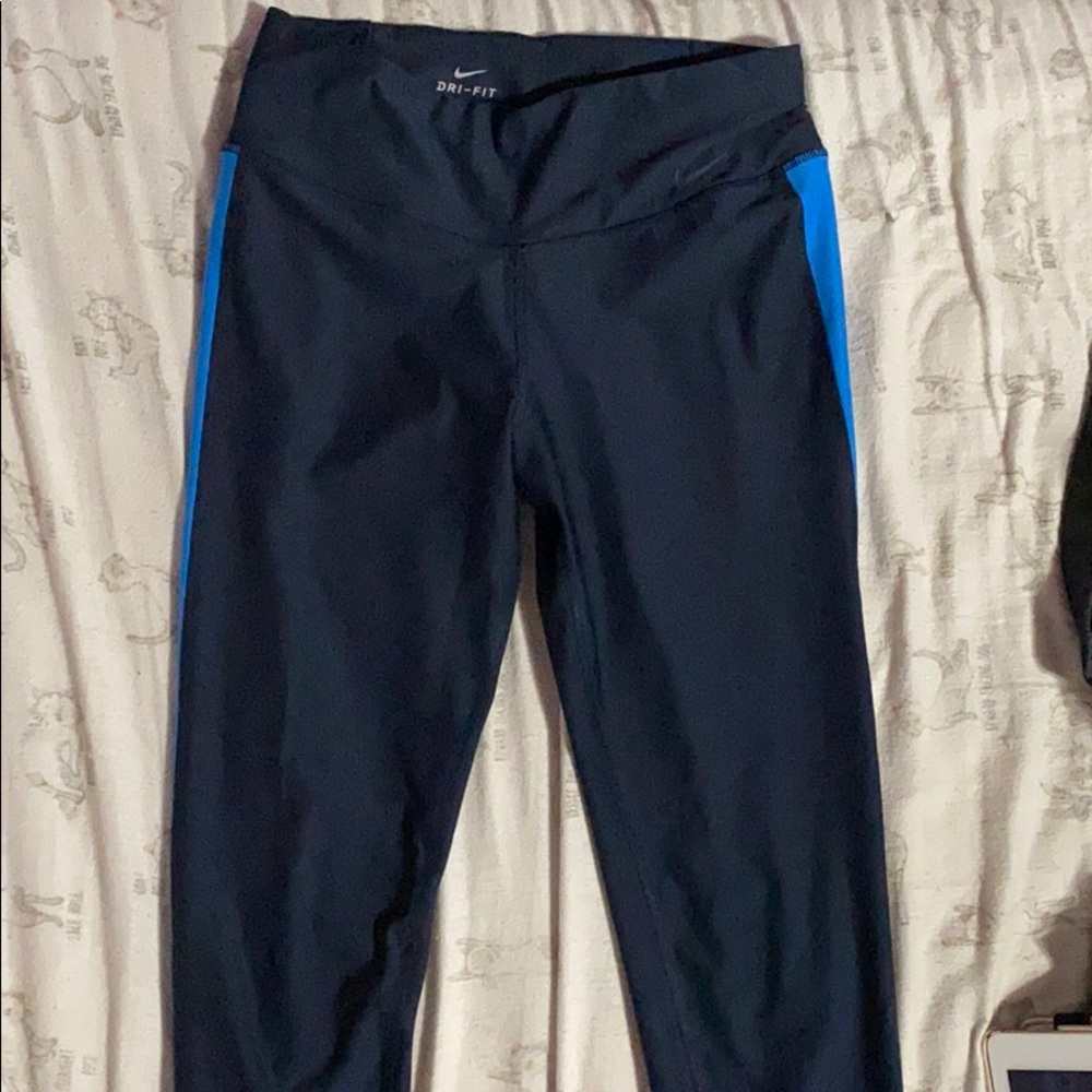 Blue nike leggings
